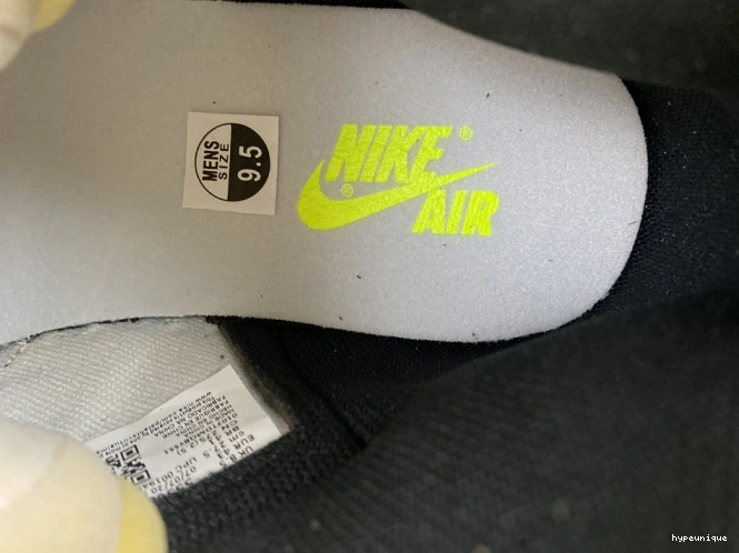 HYPE 555088-118 'VOLT HIGH OG JORDAN GOLD' 1 RETRO AIR 0717